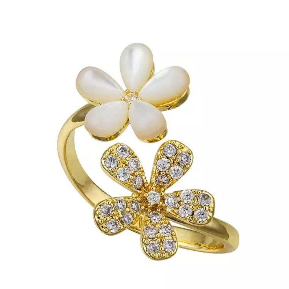 Unwritten 14k plated Brass Blossom Gold Flower Ring Size9